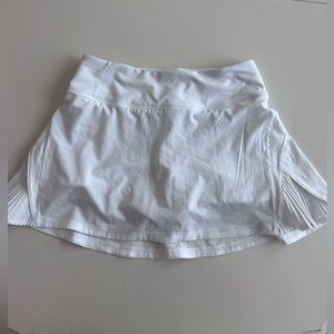 Lulu Lemon size 2 tennis skort